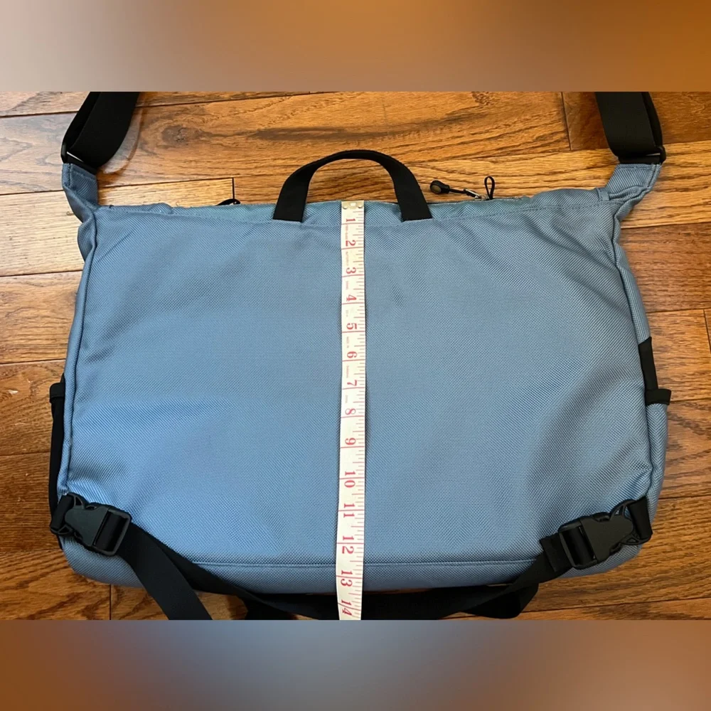 VINTAGE PATAGONIA BLUE HALF MASS BAG MESSENGER BAG